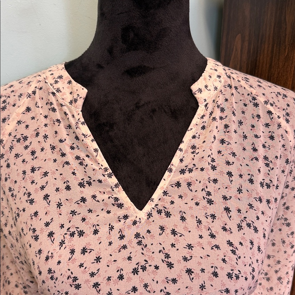 CAbi Cream and Black Floral Blouse - Picture 2 of 9